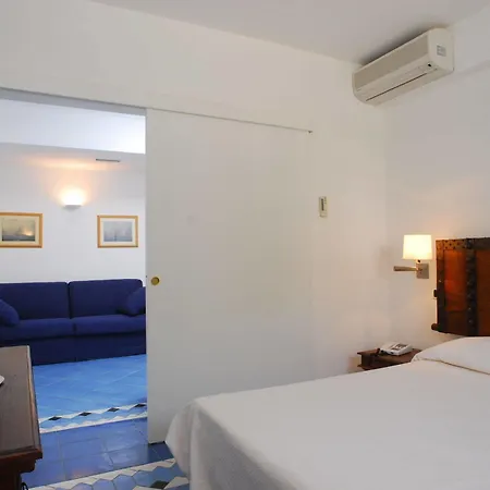 Hotel Grand Santa Domitilla