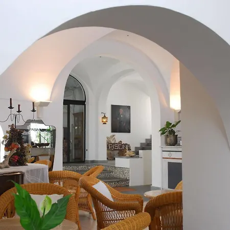 Grand Santa Domitilla