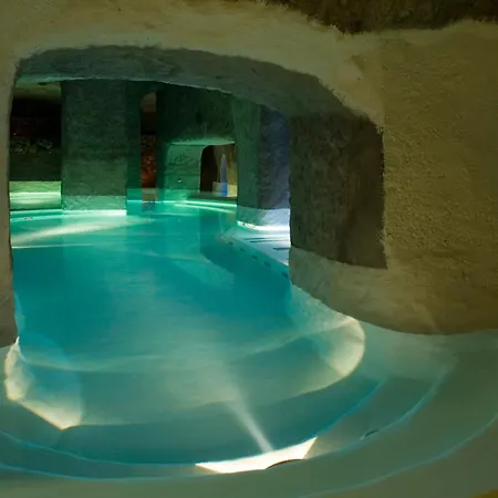 Hotel Grand Santa Domitilla 4*