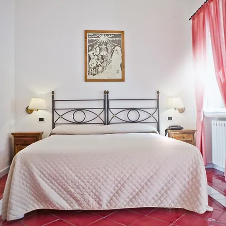 Grand Santa Domitilla 4*