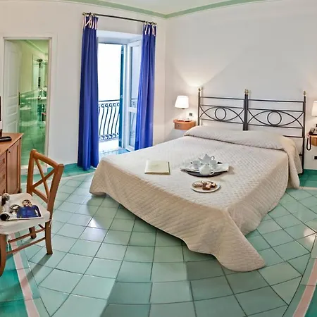 Grand Santa Domitilla بونسا