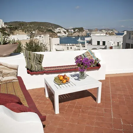 Hotel Grand Santa Domitilla
